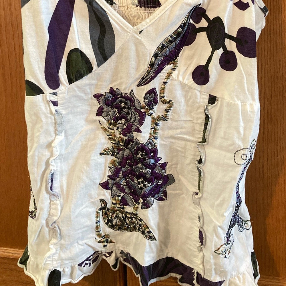 KESSLEY Embroidered Cotton Cami. Size Medium